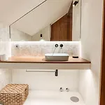 Apartament Unique Sunny Penthouse W/ Ac In The City's Heart