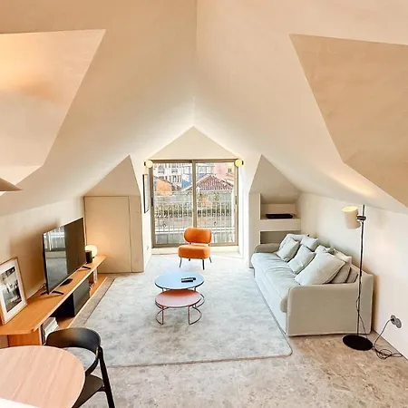Unique Sunny Penthouse W/ Ac In The City's Heart Appartamento