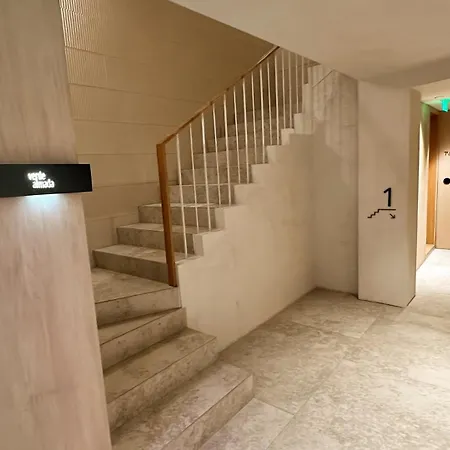 Appartamento Unique Sunny Penthouse W/ Ac In The City's Heart Oporto