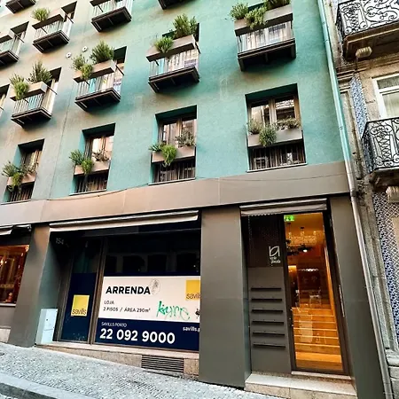 Unique Sunny Penthouse W/ Ac In The City's Heart