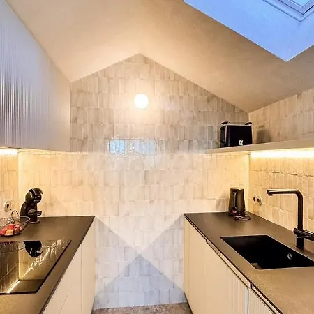 Unique Sunny Penthouse W/ Ac In The City's Heart * פורטו