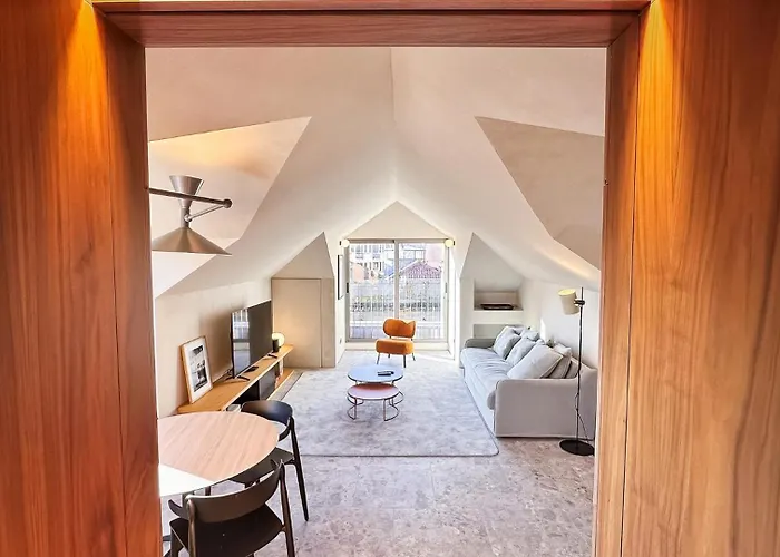 Unique Sunny Penthouse W/ Ac In The City's Heart * 포르투