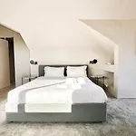 아파트 Unique Sunny Penthouse W/ Ac In The City's Heart 포르투