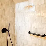 Unique Sunny Penthouse W/ Ac In The City's Heart 아파트 포르투