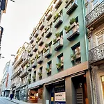 Unique Sunny Penthouse W/ Ac In The City's Heart 아파트 *