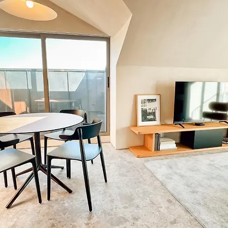 Unique Sunny Penthouse W/ Ac In The City's Heart Lejlighed Porto