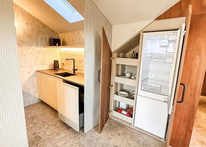 Lejlighed Unique Sunny Penthouse W/ Ac In The City's Heart *